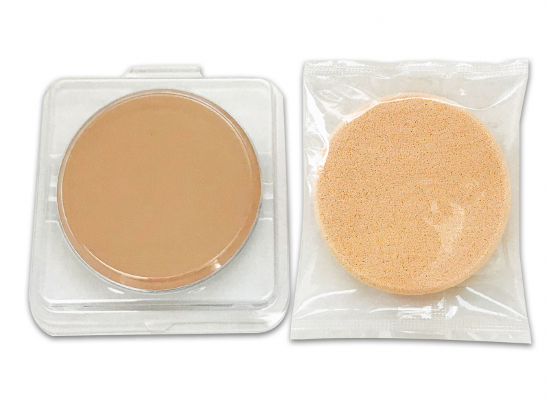 ミクキ　モイスチャー<br />
ファンデーションUV<br />
（リフィル+パフ付）<br />
10ｇ　全3色